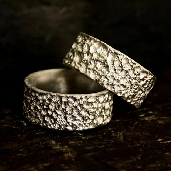 Ring Atlantikrock zwei massive Silberringe mit Felsoptik